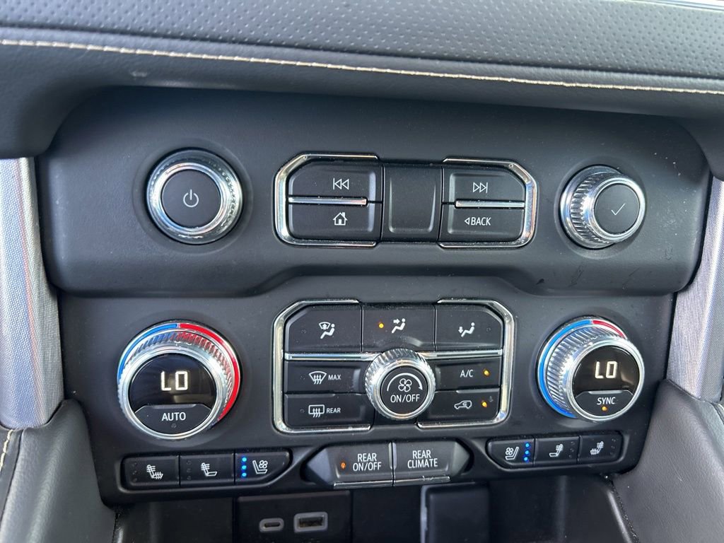 Used 2024 GMC Yukon XL SLT image 43
