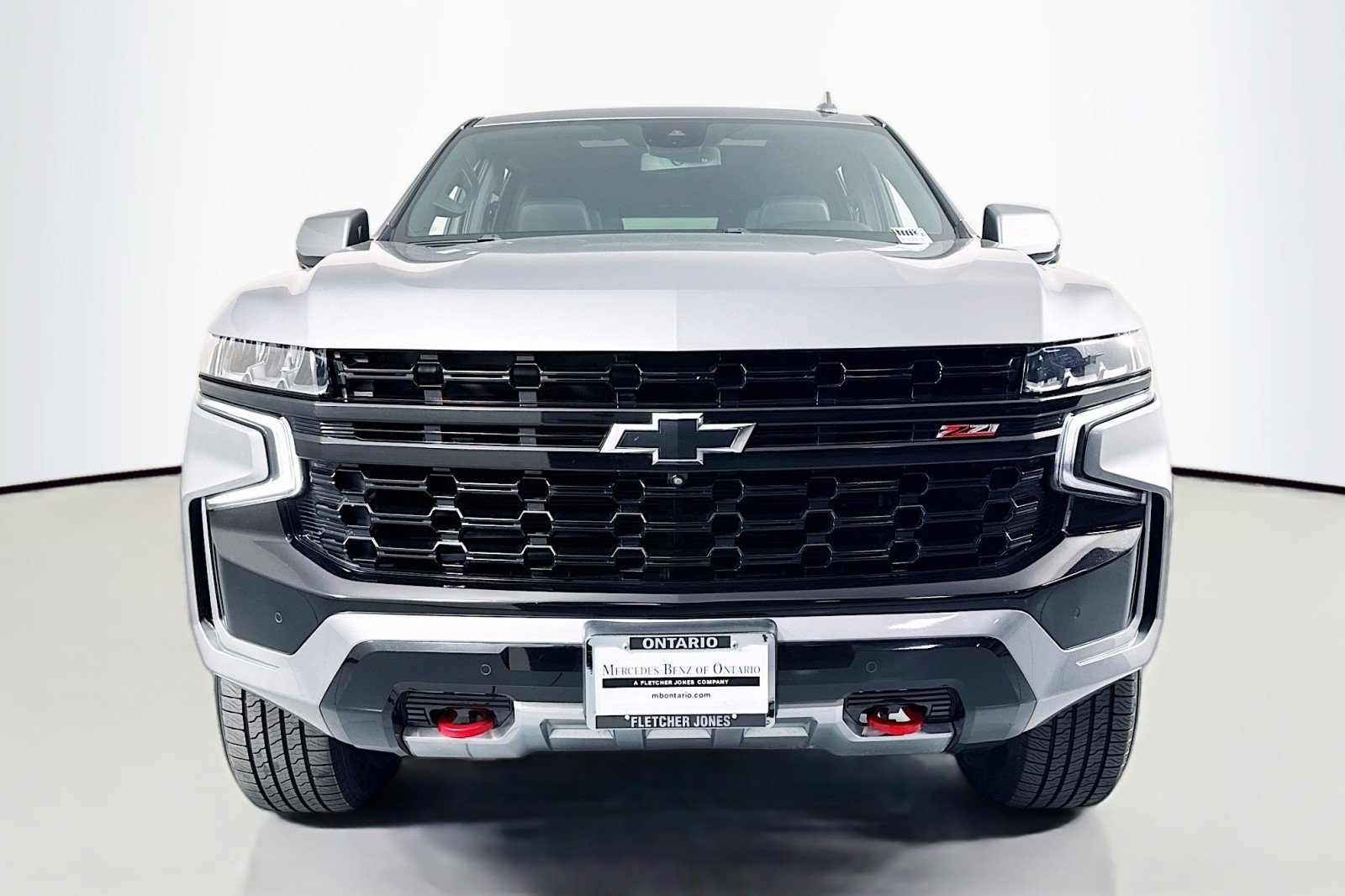 Used 2023 Chevrolet Tahoe Z71 w/ Luxury Package image 2