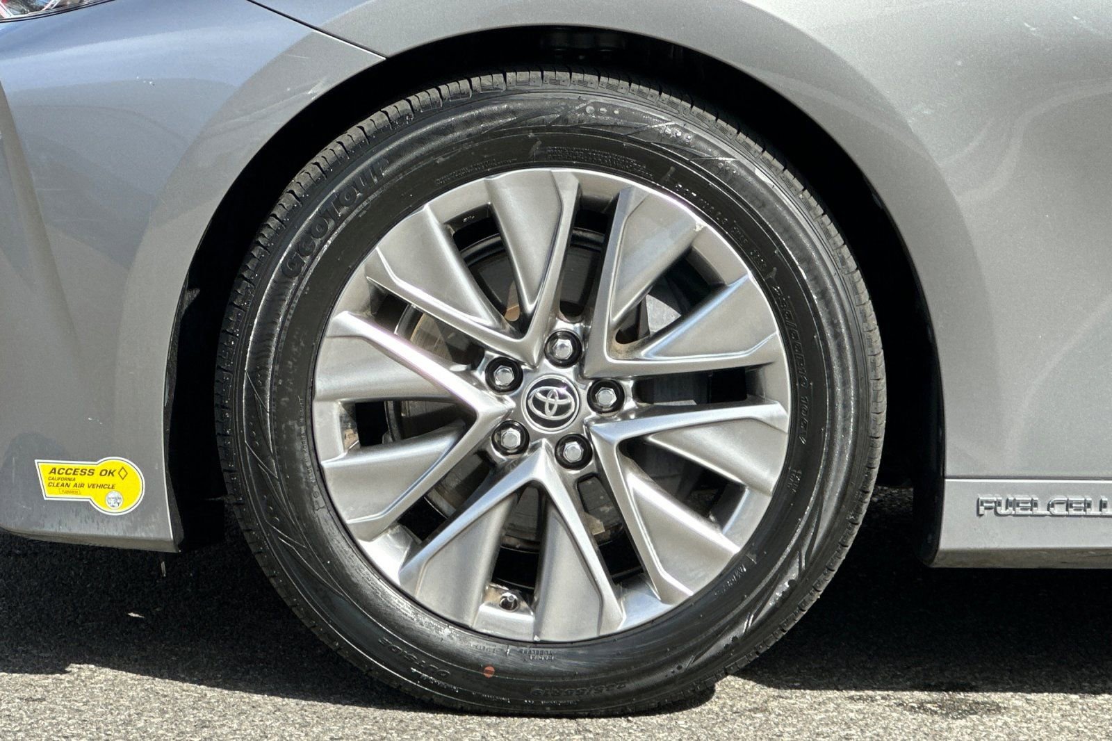 Used 2021 Toyota Mirai XLE w/ Advanced Technology Package RWD image 26