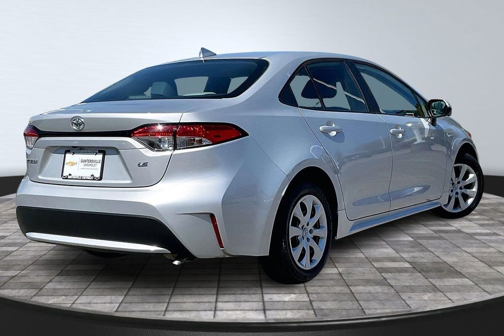 Used 2022 Toyota Corolla LE video 2