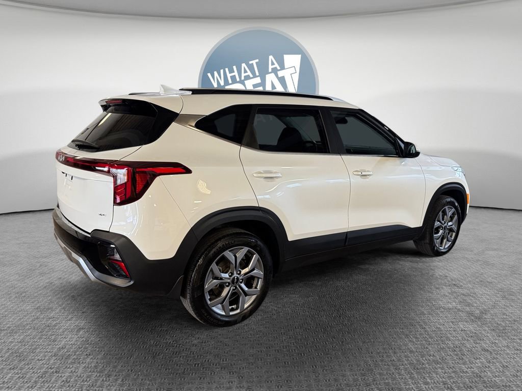 Certified 2024 Kia Seltos S AWD/4WD image 3