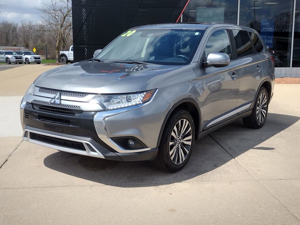 Used 2020 Mitsubishi Outlander SE