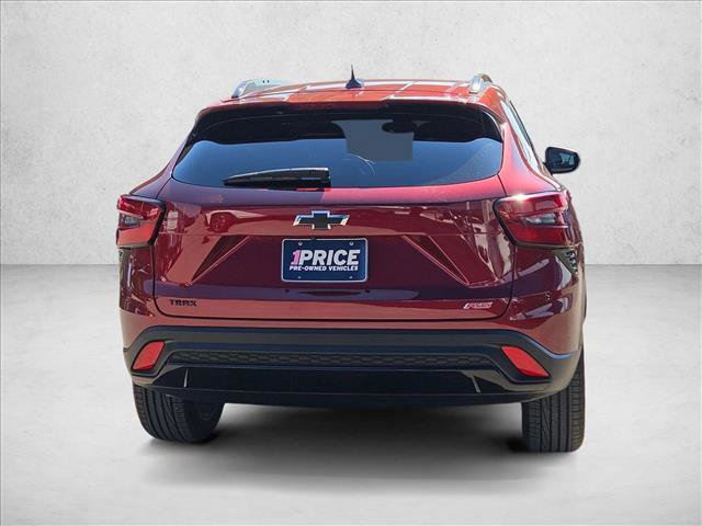 Used 2024 Chevrolet Trax RS w/ Sunroof Package image 6