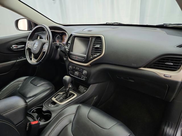 Used 2016 Jeep Cherokee Limited AWD/4WD image 28
