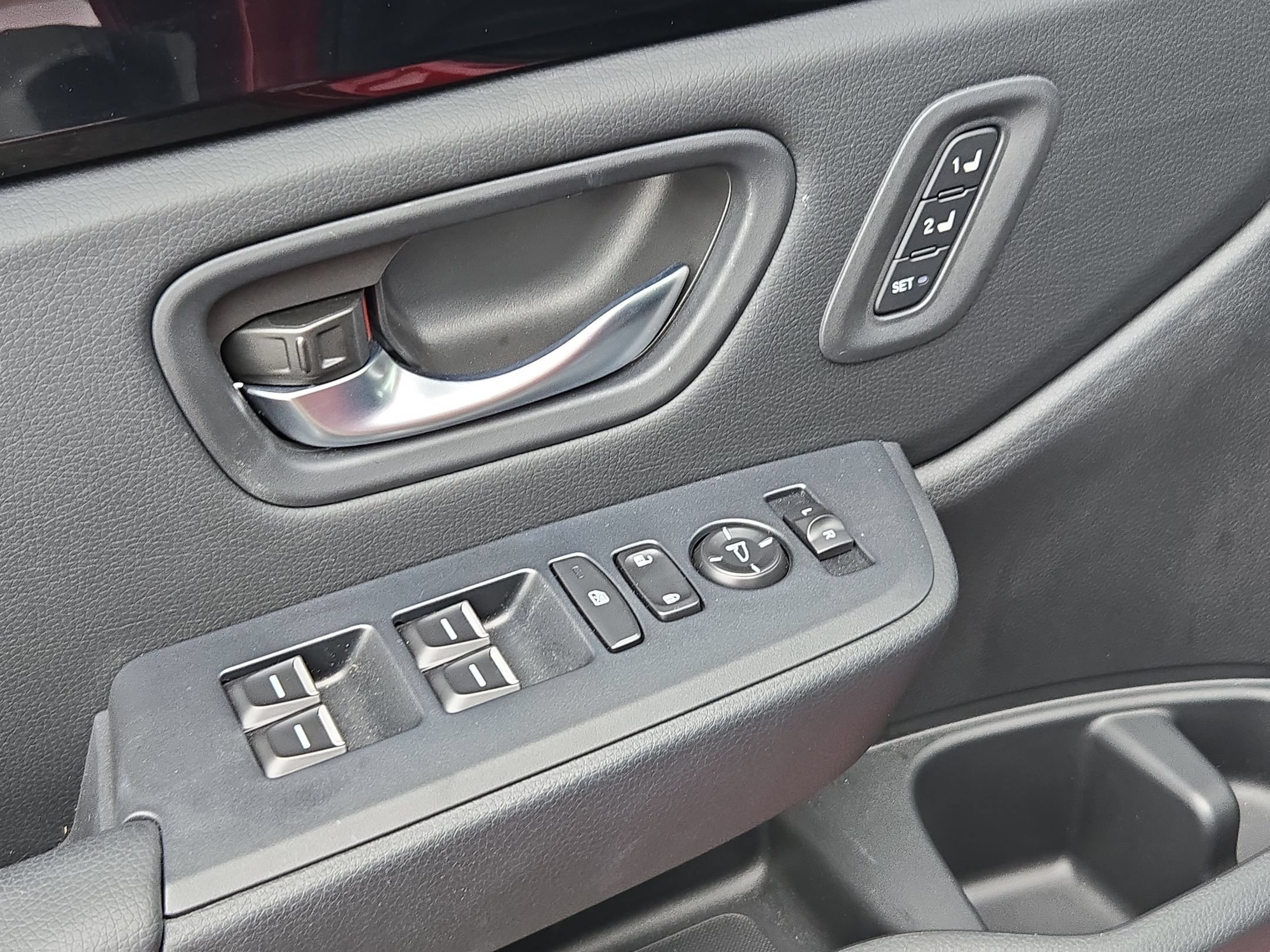 Certified 2024 Honda Pilot Touring image 11