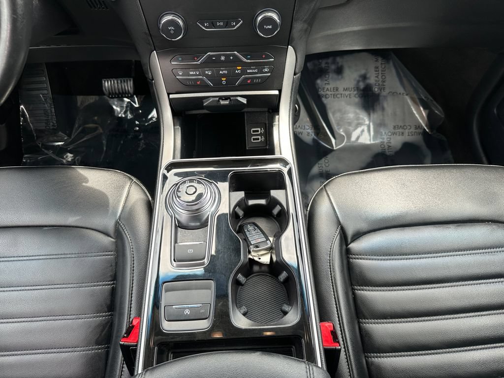 Used 2019 Ford Edge SEL w/ Equipment Group 201A AWD/4WD image 11