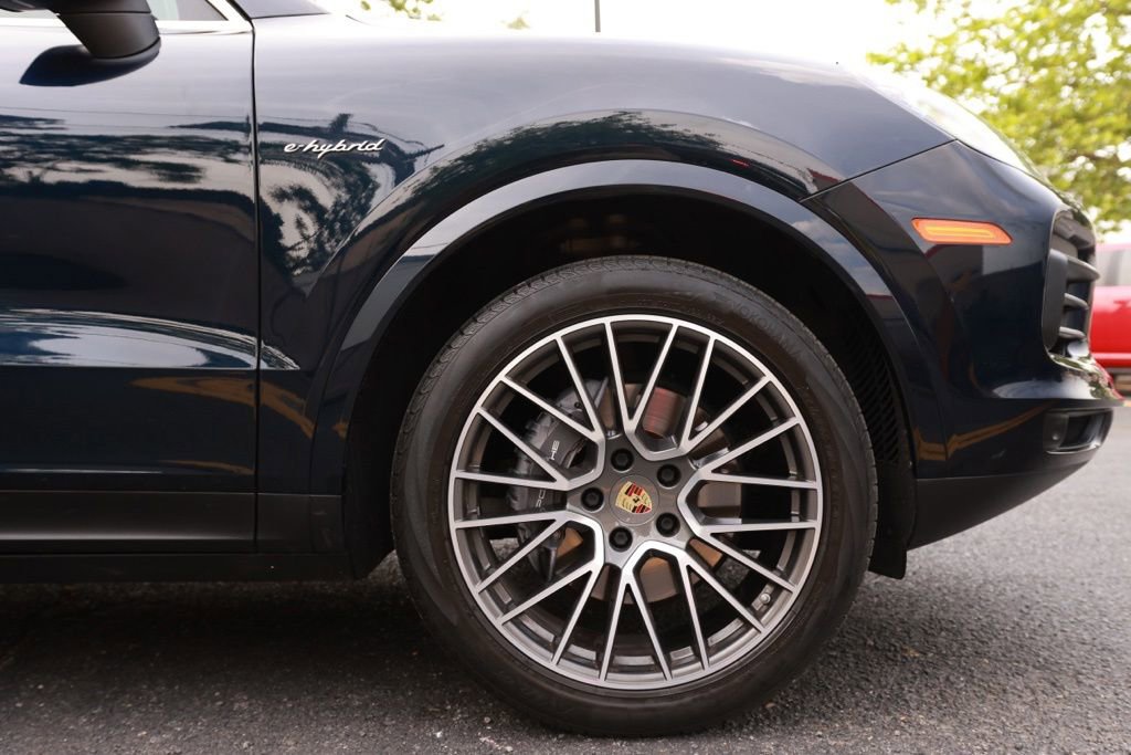 Used 2021 Porsche Cayenne E-Hybrid AWD/4WD image 16
