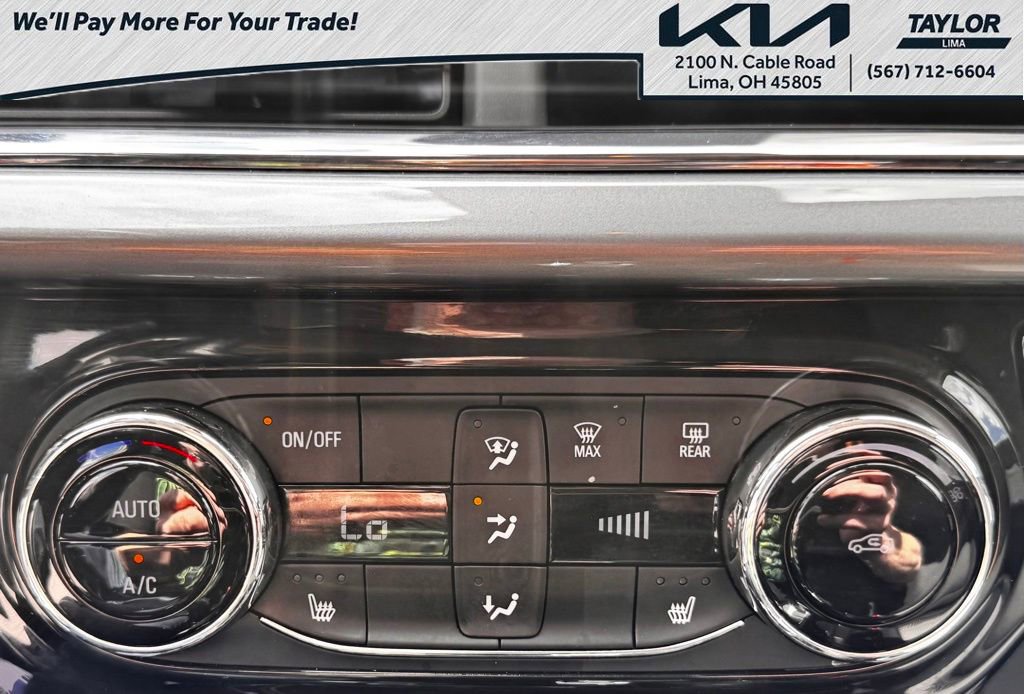 Used 2025 Chevrolet Trax LT w/ LT Convenience Package FWD image 6