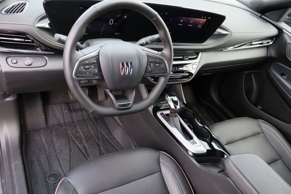 Certified 2025 Buick Envista Avenir image 10