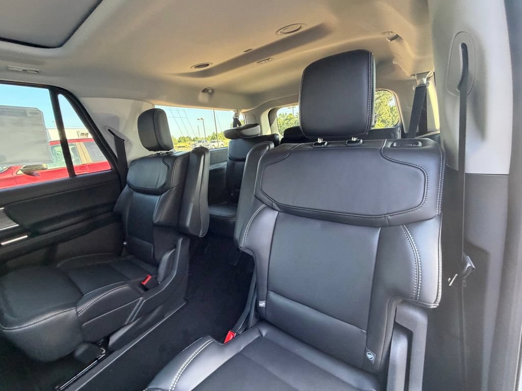 New 2027 Ford Expedition Max Platinum w/ Driver's Package AWD/4WD image 18