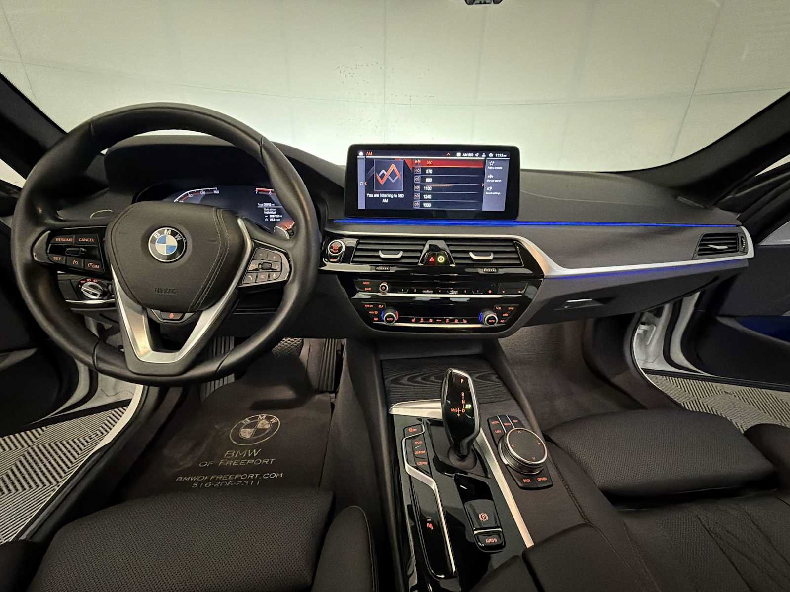 Used 2023 BMW 530i xDrive w/ Premium Package AWD/4WD image 14