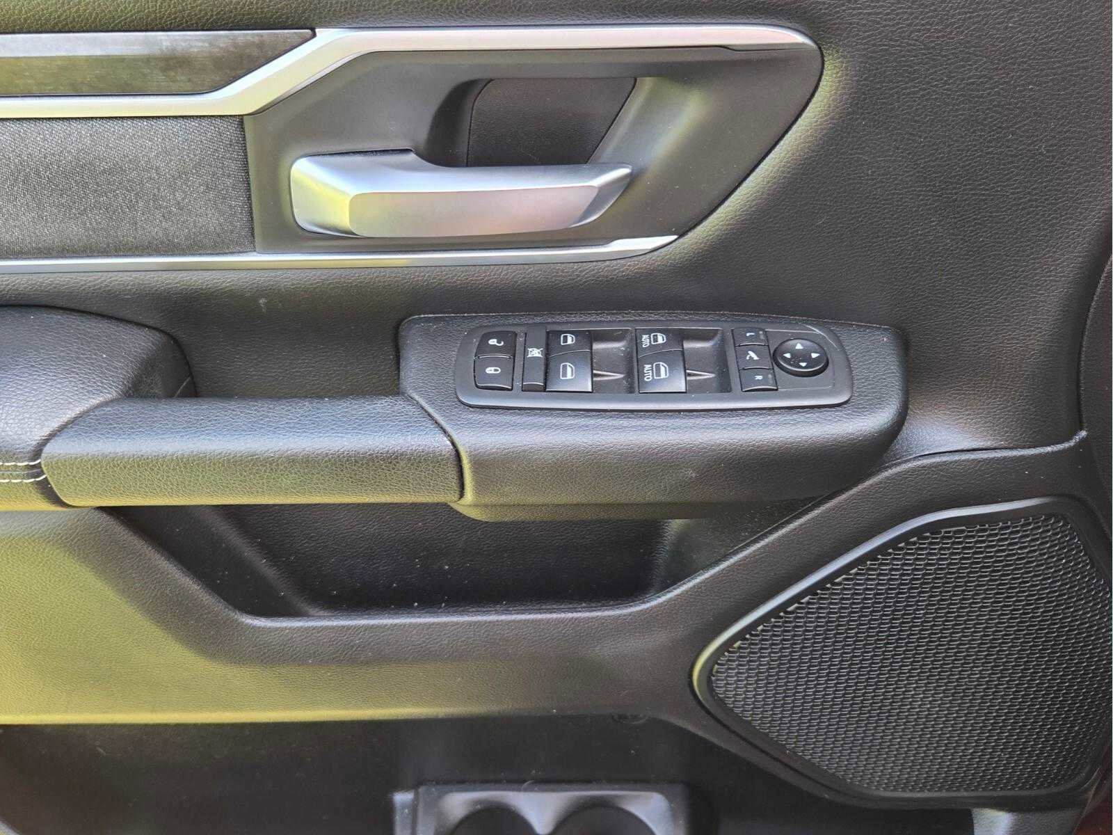 Used 2019 RAM 1500 Big Horn AWD/4WD image 32