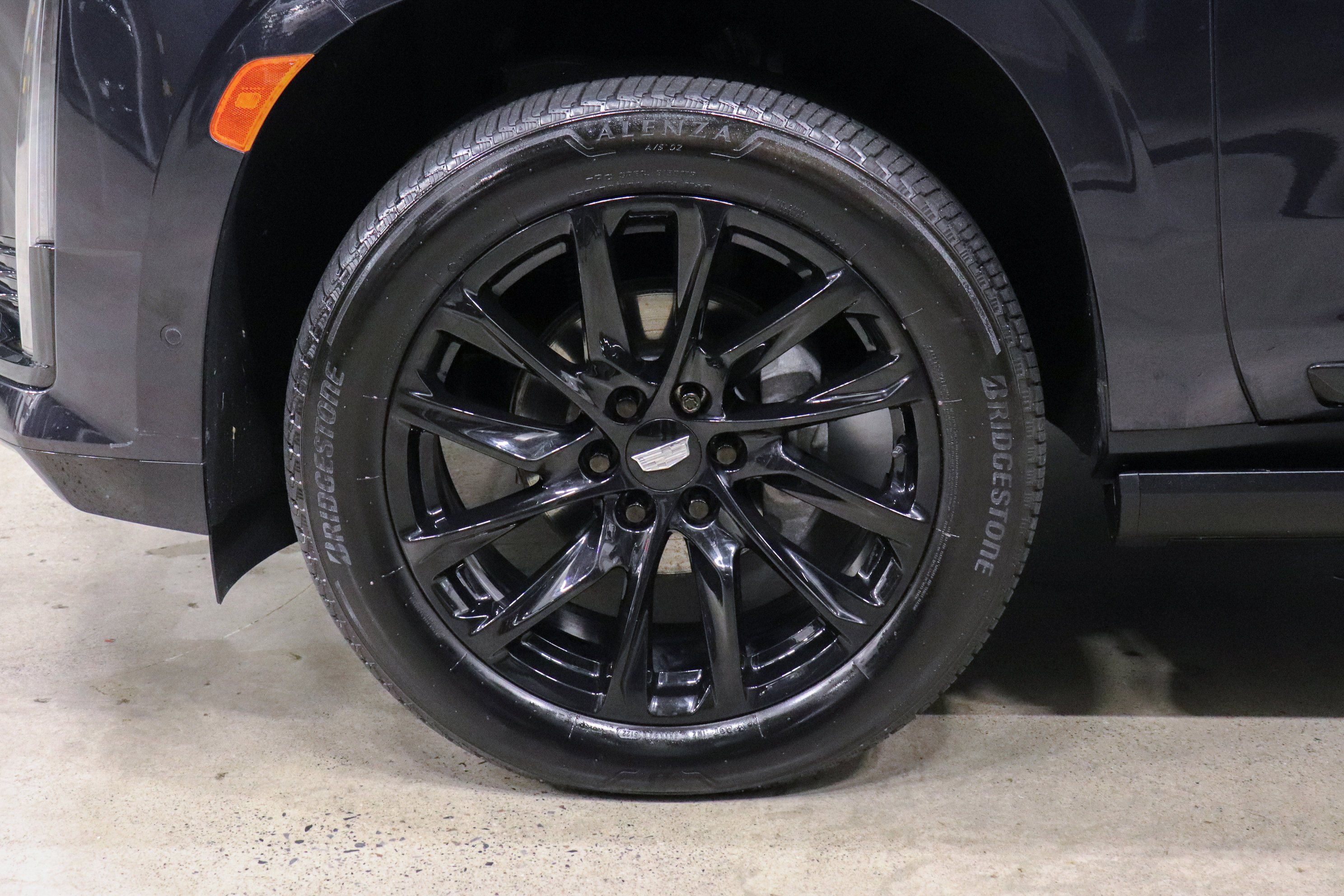 Certified 2023 Cadillac Escalade Sport Platinum w/ LPO, ONYX Package image 9