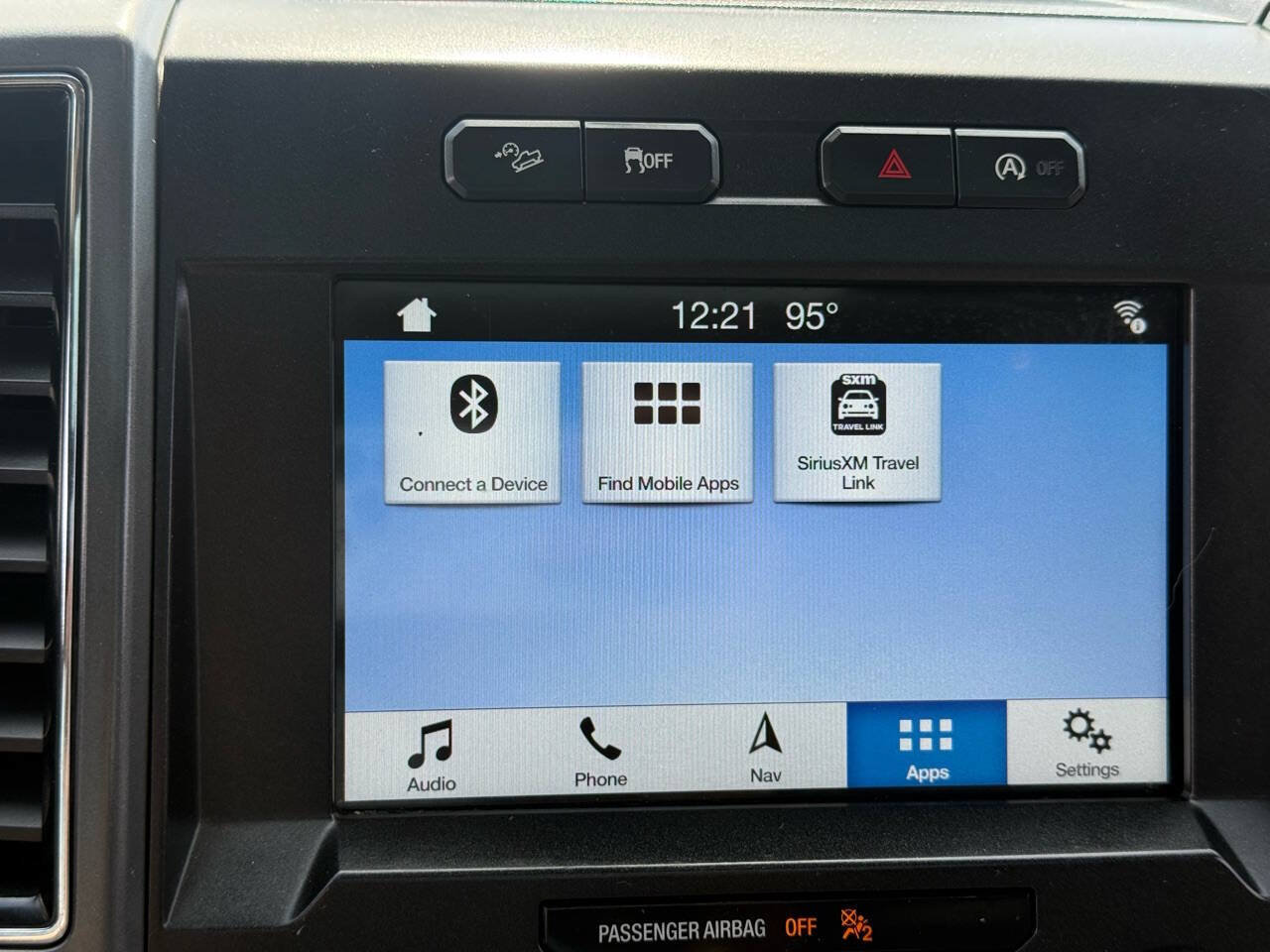 Used 2018 Ford F150 XLT w/ Equipment Group 302A Luxury AWD/4WD image 44