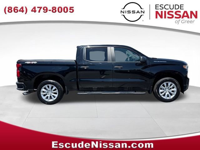 Used 2020 Chevrolet Silverado 1500 Custom w/ Custom Value Package AWD/4WD image 2
