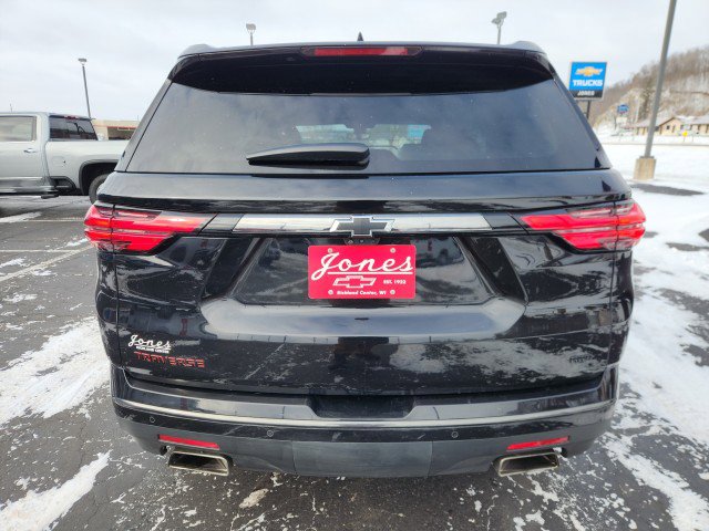 Used 2022 Chevrolet Traverse Premier w/ Redline Edition image 4