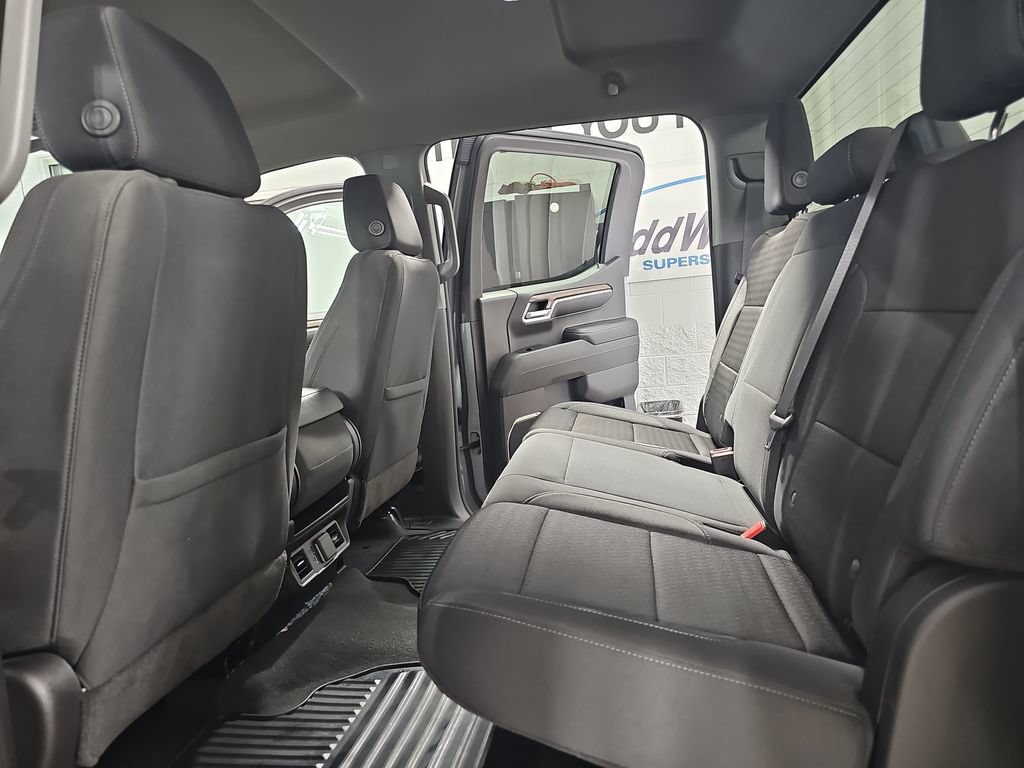 Certified 2024 Chevrolet Silverado 1500 LT AWD/4WD image 17