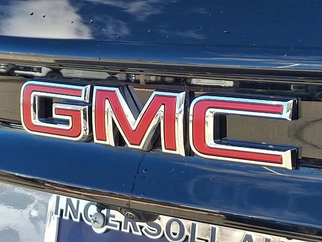 Used 2025 GMC Acadia AT4 w/ LPO, Floor Liner Package image 31