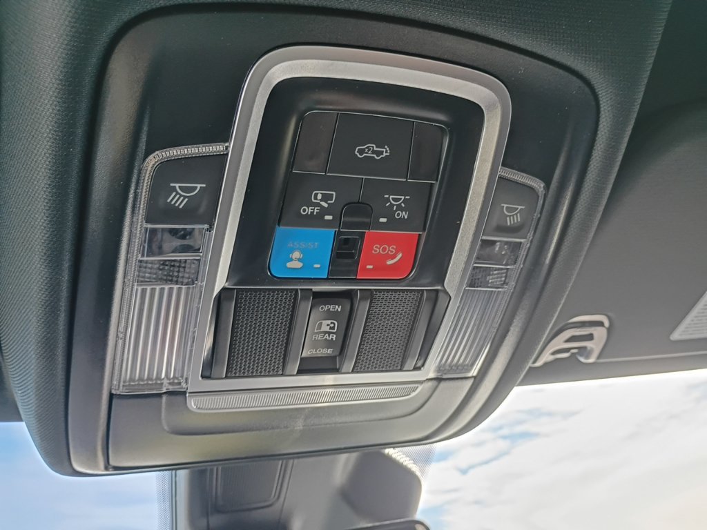 New 2026 RAM 1500 Laramie AWD/4WD image 24