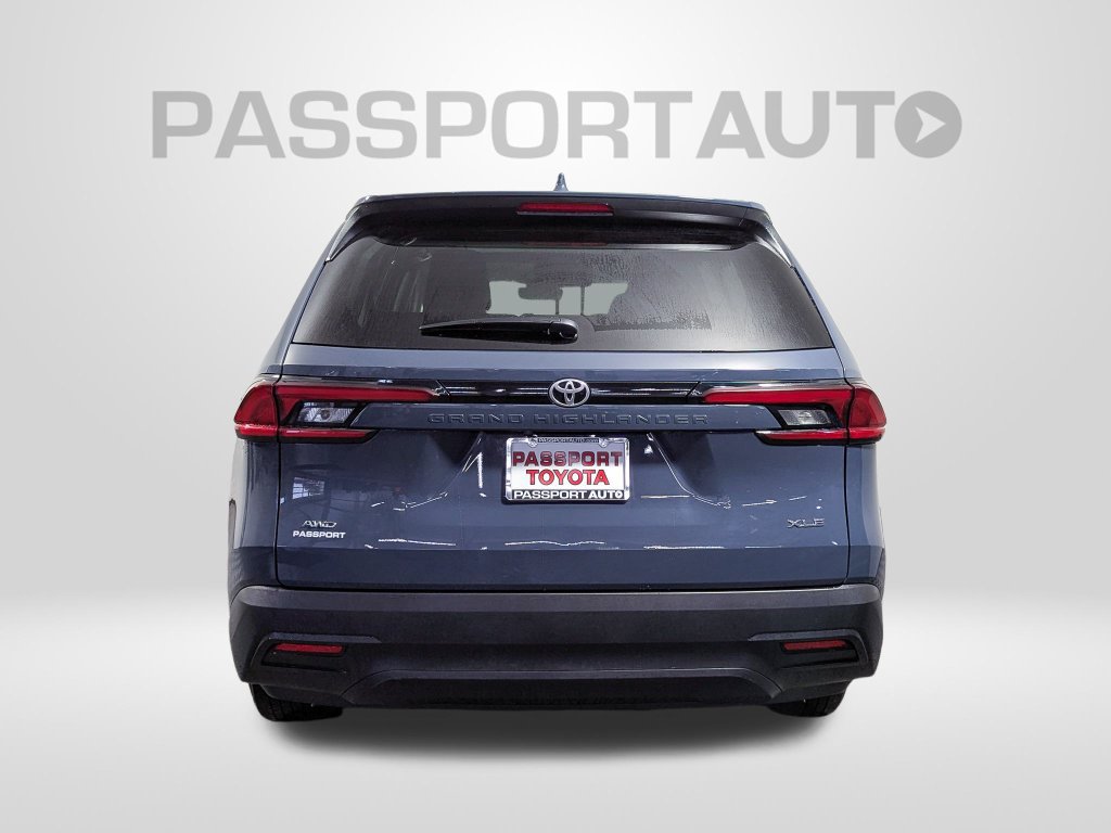 Certified 2025 Toyota Grand Highlander AWD image 6