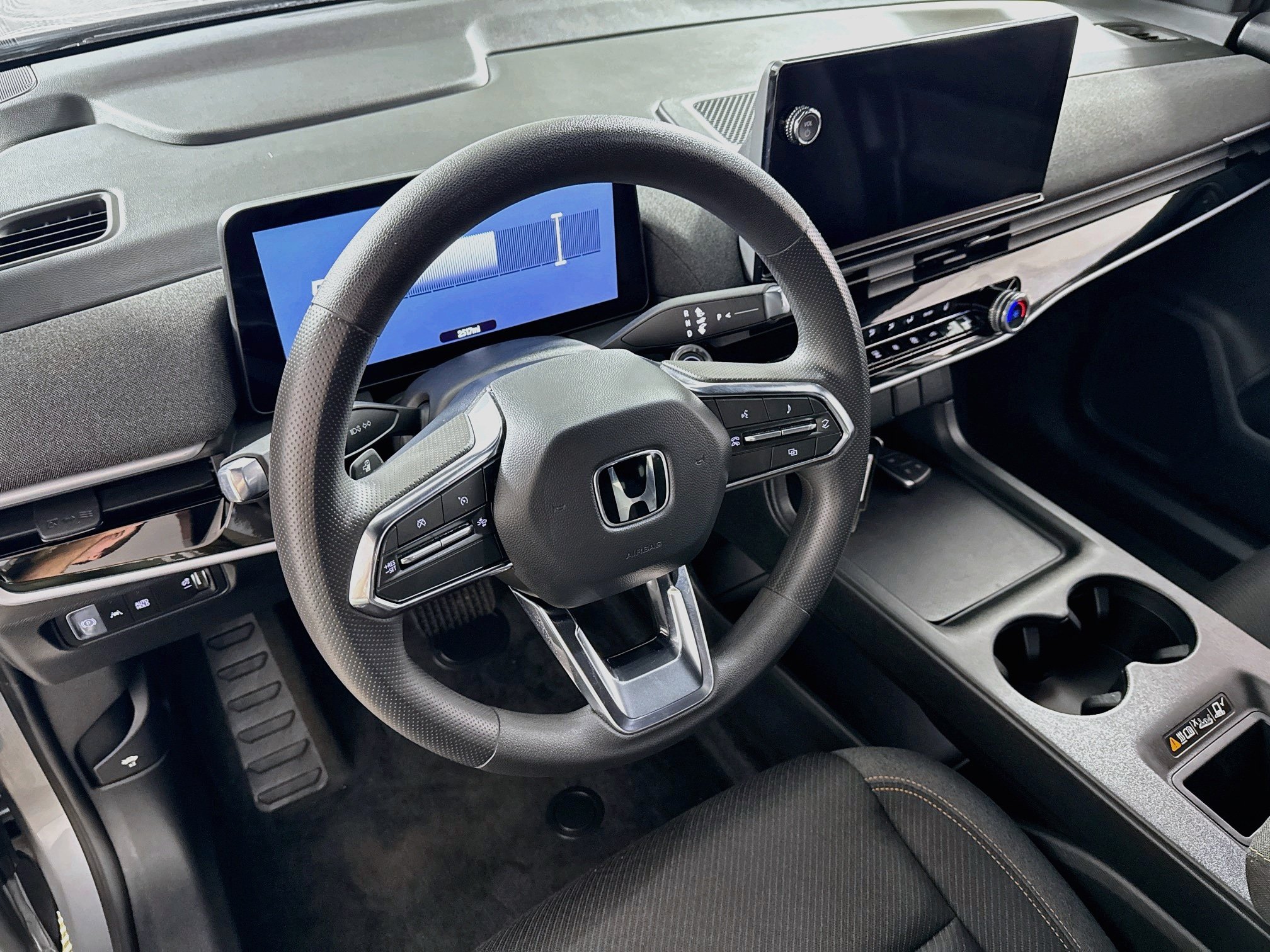 Used 2025 Honda Prologue EX image 12