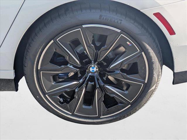 New 2025 BMW 760i xDrive image 11