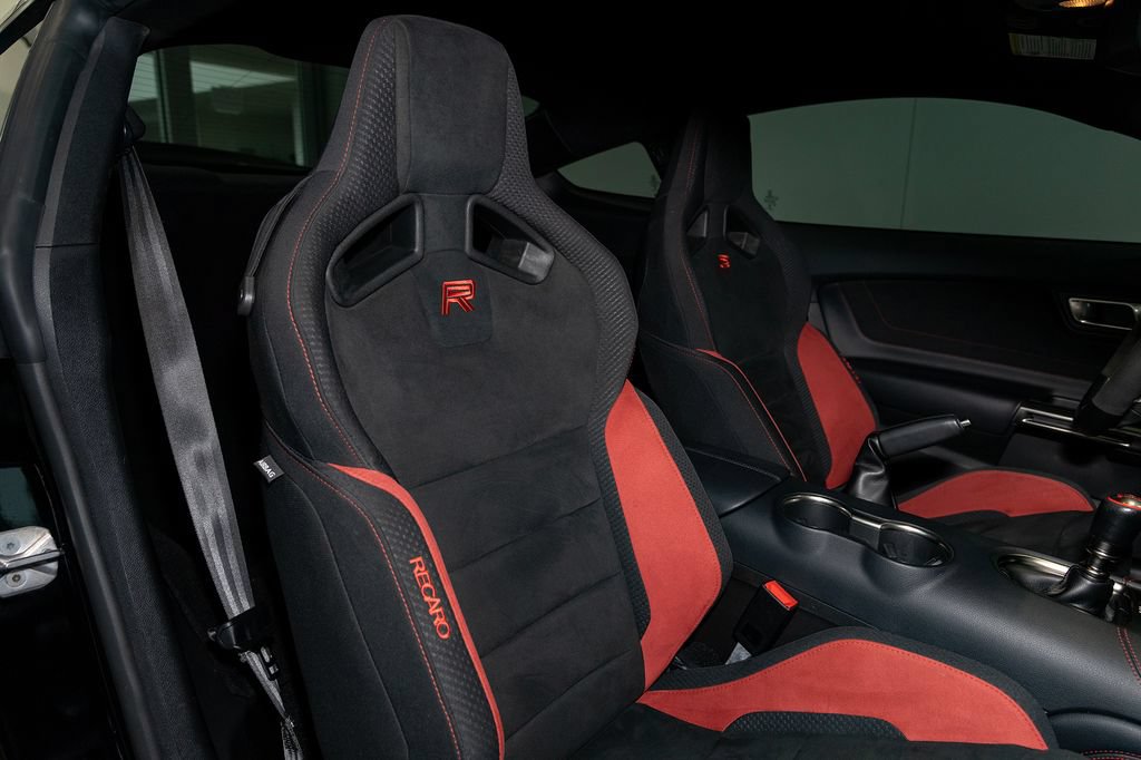 Used 2019 Ford Mustang Shelby GT350R w/ GT350R Equipment Group 920A RWD image 5