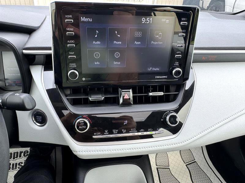Used 2021 Toyota Corolla SE image 16
