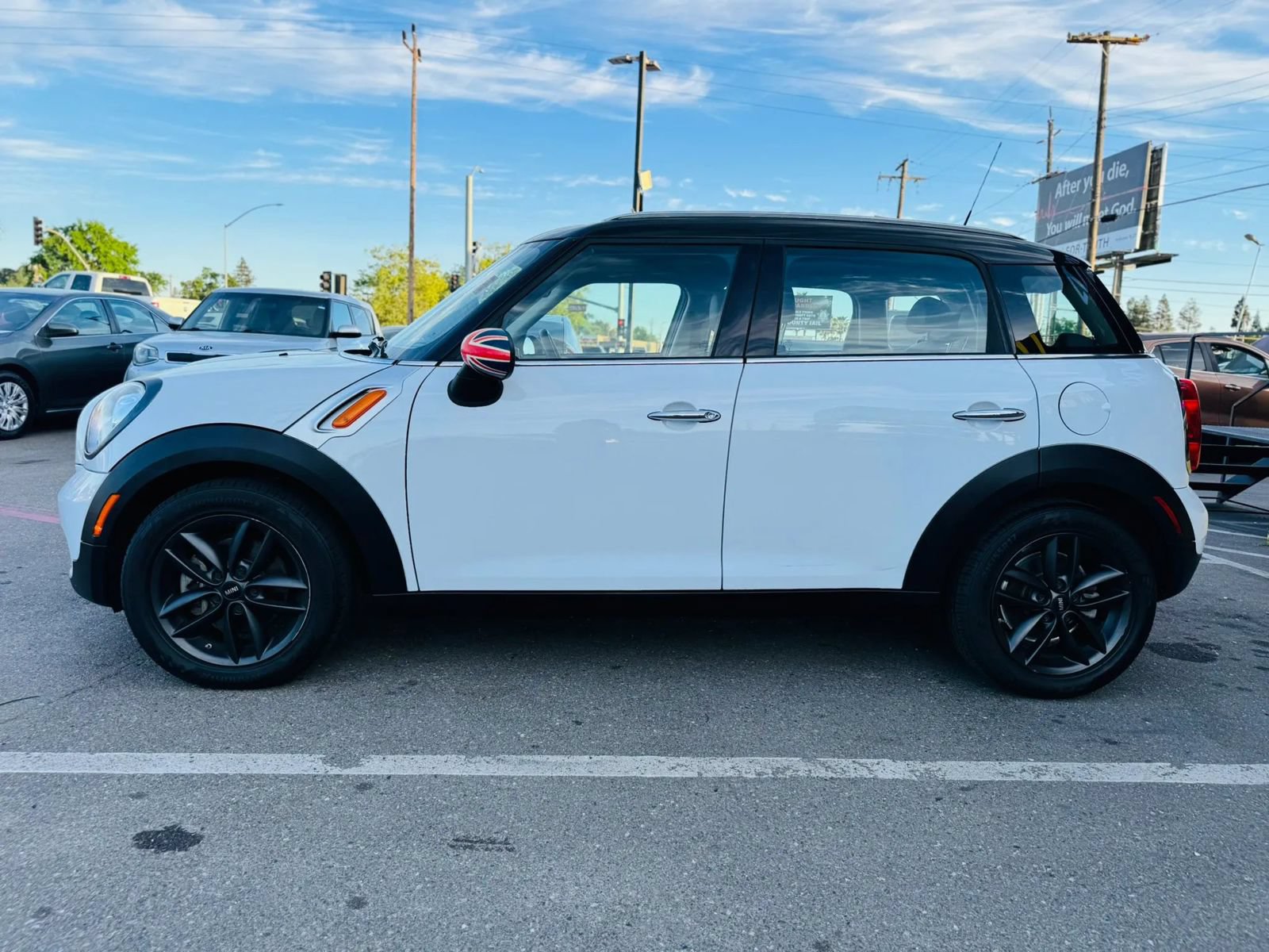 Used 2014 MINI Cooper Countryman FWD image 8