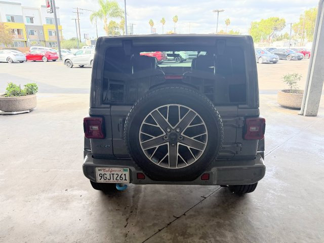 Used 2023 Jeep Wrangler Unlimited Sahara AWD/4WD image 4