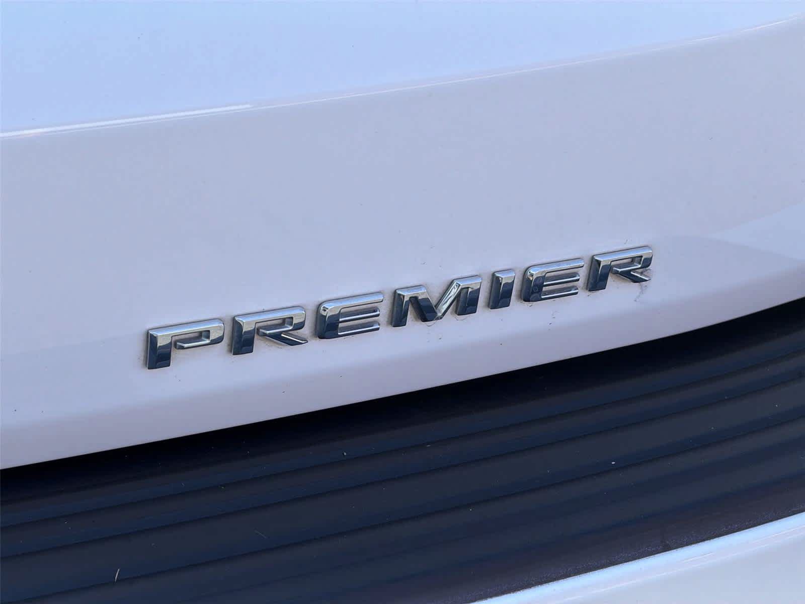 Used 2022 Chevrolet Tahoe Premier AWD/4WD image 8