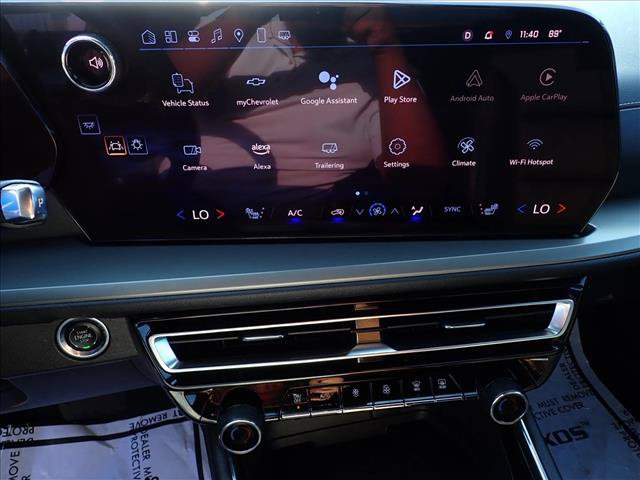 Used 2025 Chevrolet Traverse LT w/ Driver Confidence Package AWD/4WD image 22