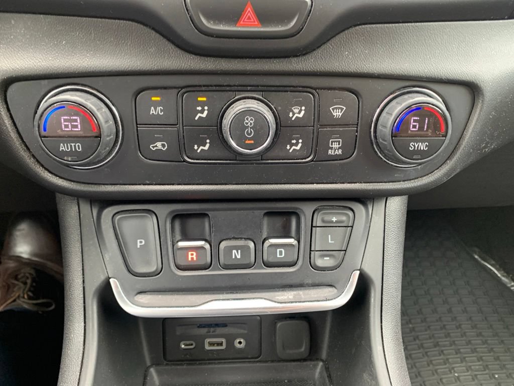 Used 2020 GMC Terrain SLT AWD/4WD image 45