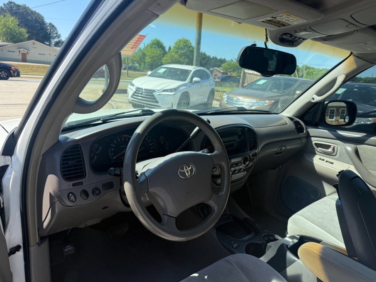 Used 2006 Toyota Sequoia SR5 RWD image 16