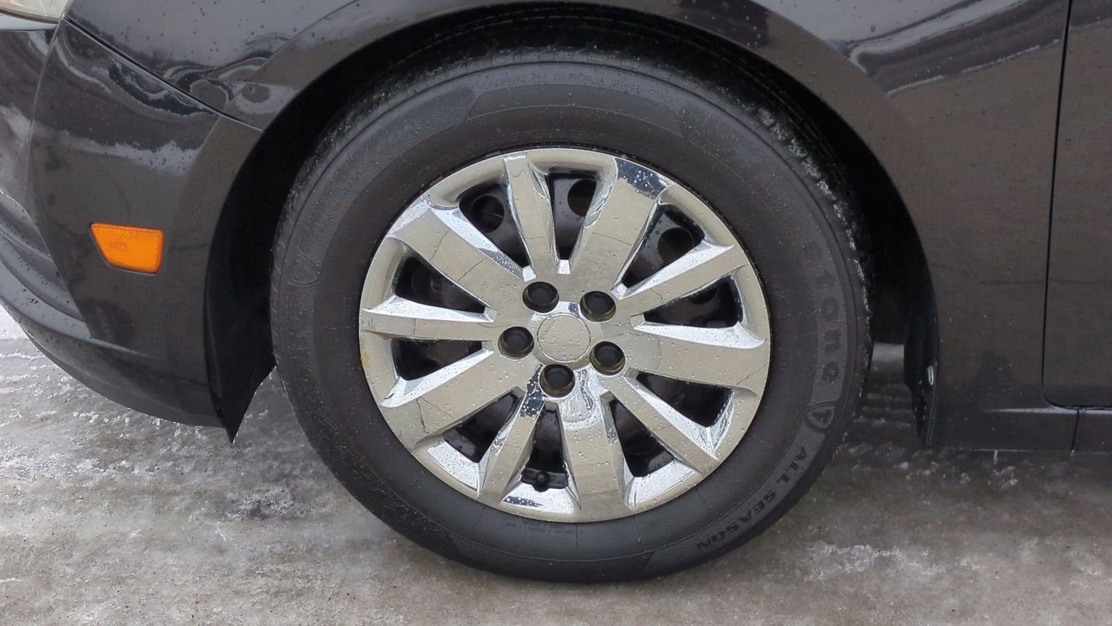 Used 2011 Chevrolet Cruze LS w/ Connectivity Package image 12