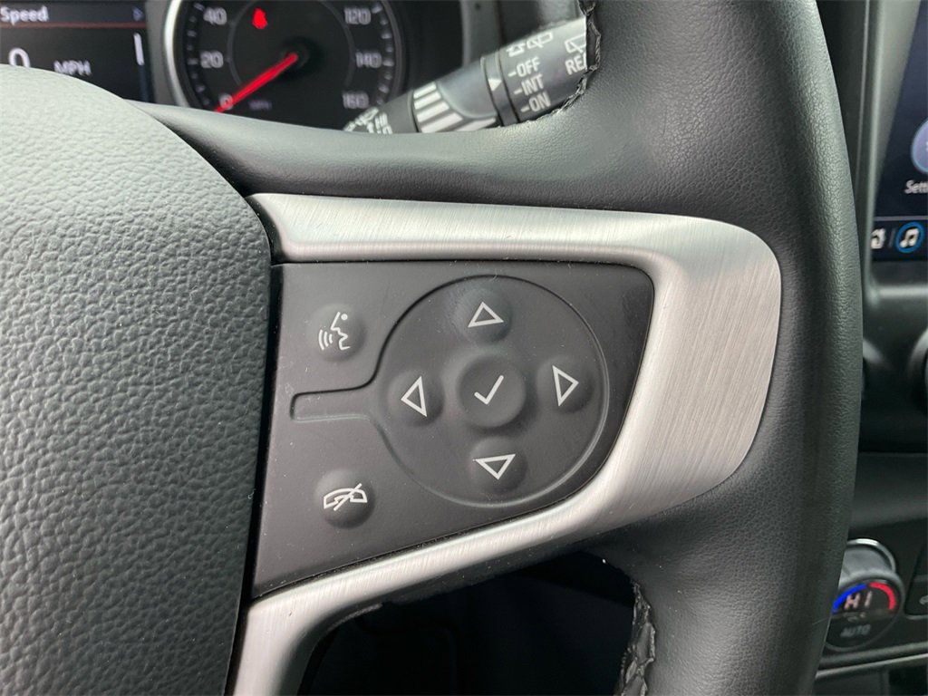 Used 2024 GMC Terrain SLT image 29