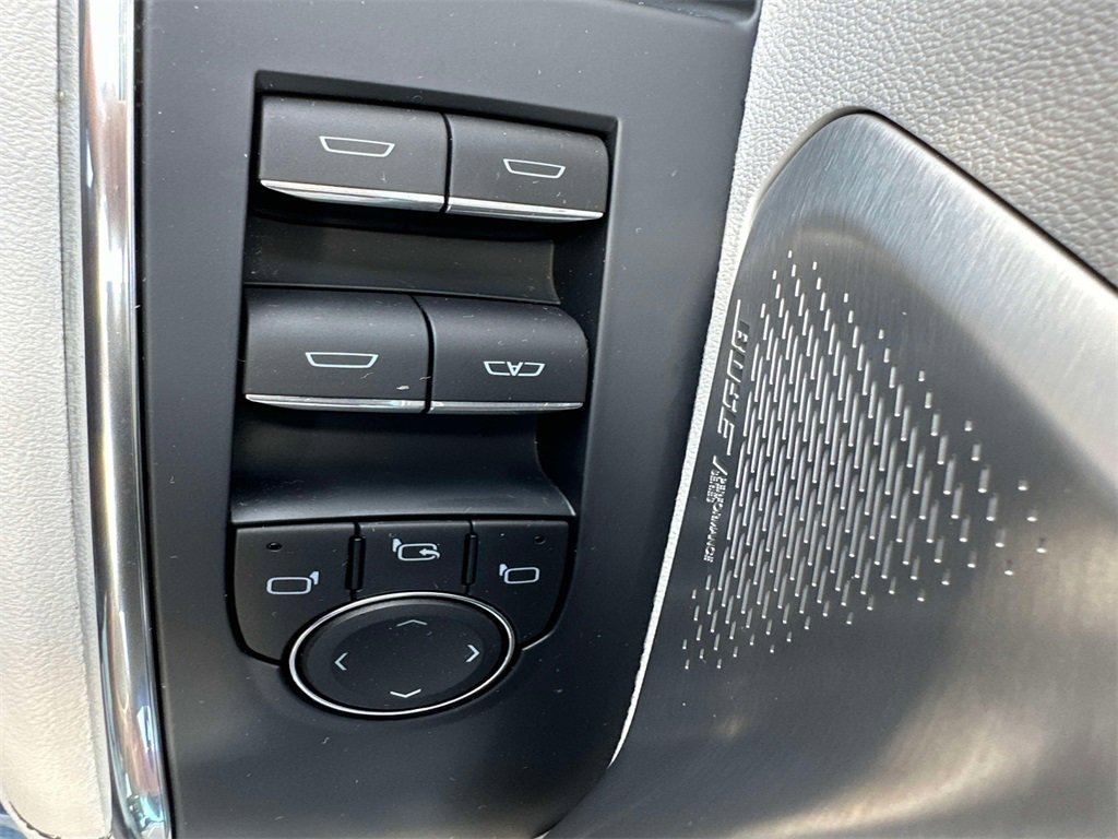 Used 2024 GMC Acadia Denali w/ Super Cruise Package image 19