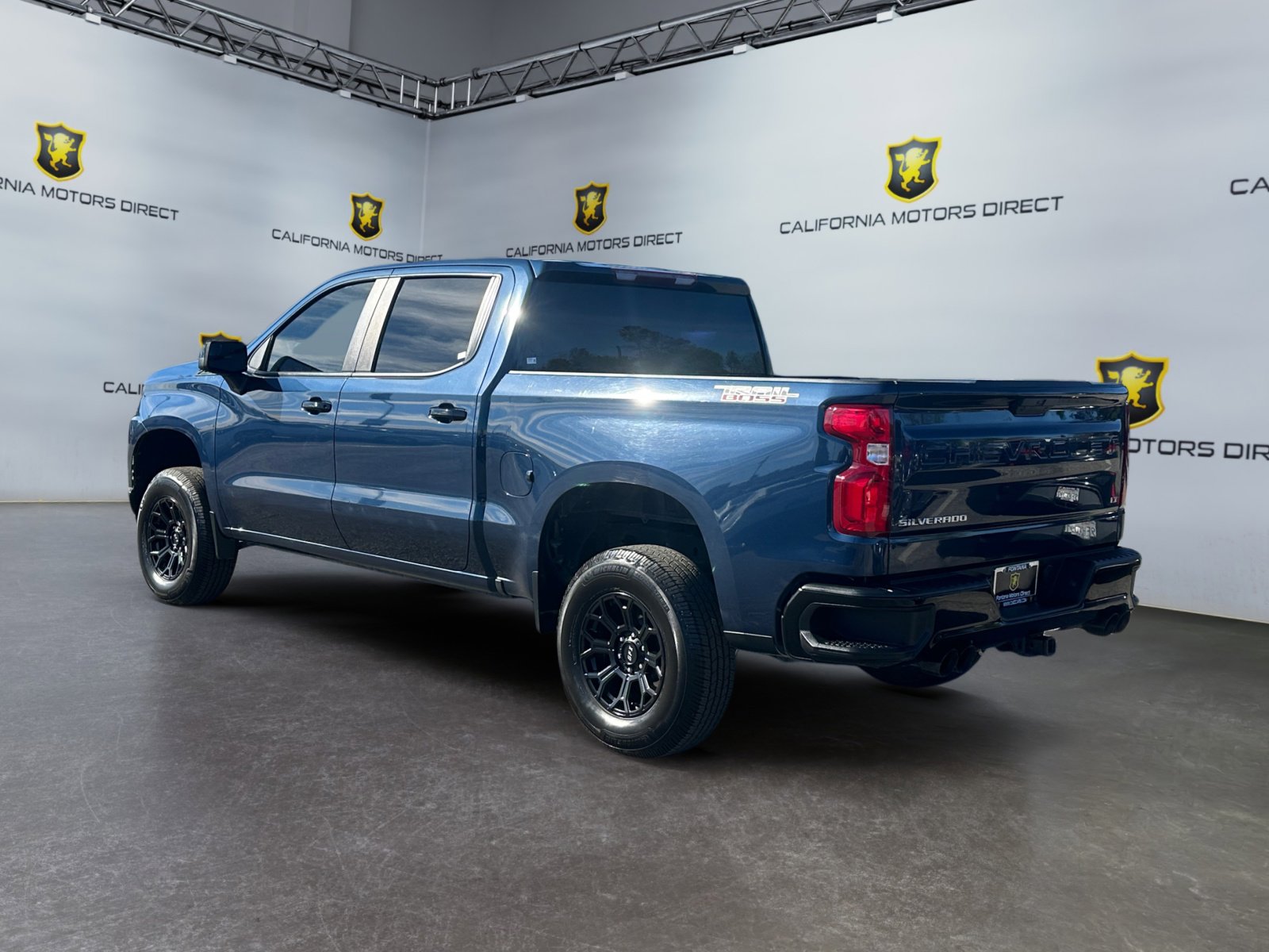 Used 2022 Chevrolet Silverado 1500 LT Trail Boss AWD/4WD image 3