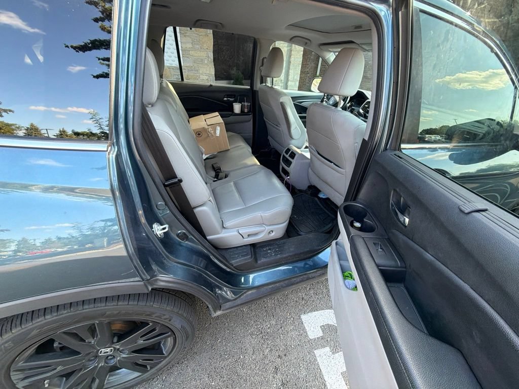 Certified 2022 Honda Pilot Special Edition image 14
