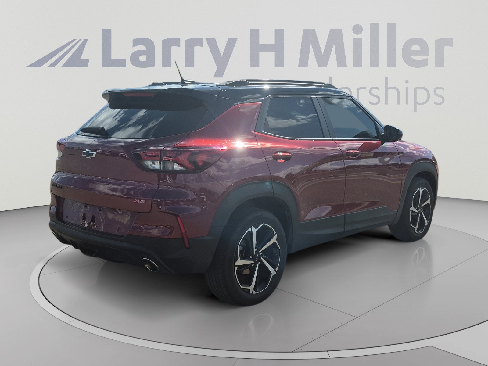 Used 2022 Chevrolet TrailBlazer RS w/ Sun and Liftgate Package FWD image 5