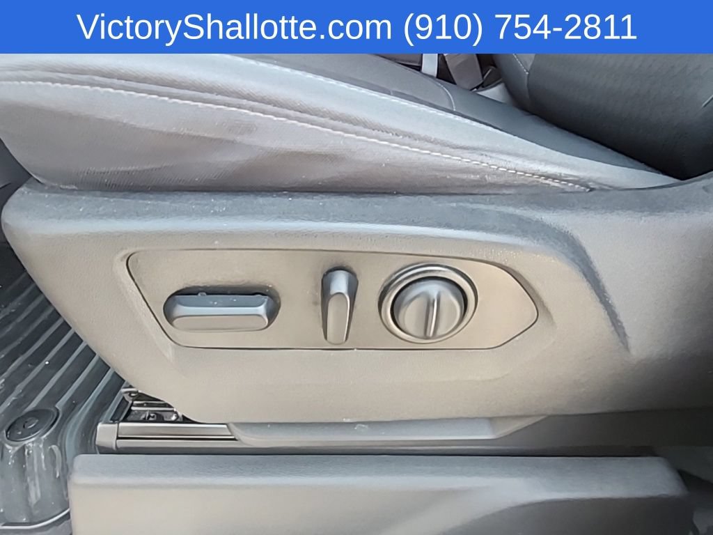 Used 2019 Chevrolet Silverado 1500 LT w/ All-Star Edition AWD/4WD image 17