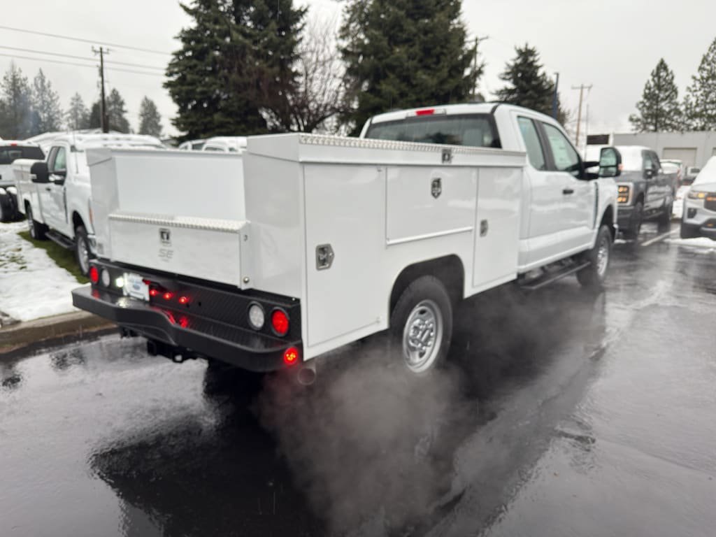 New 2026 Ford F250 4x4 SuperCab Super Duty image 4