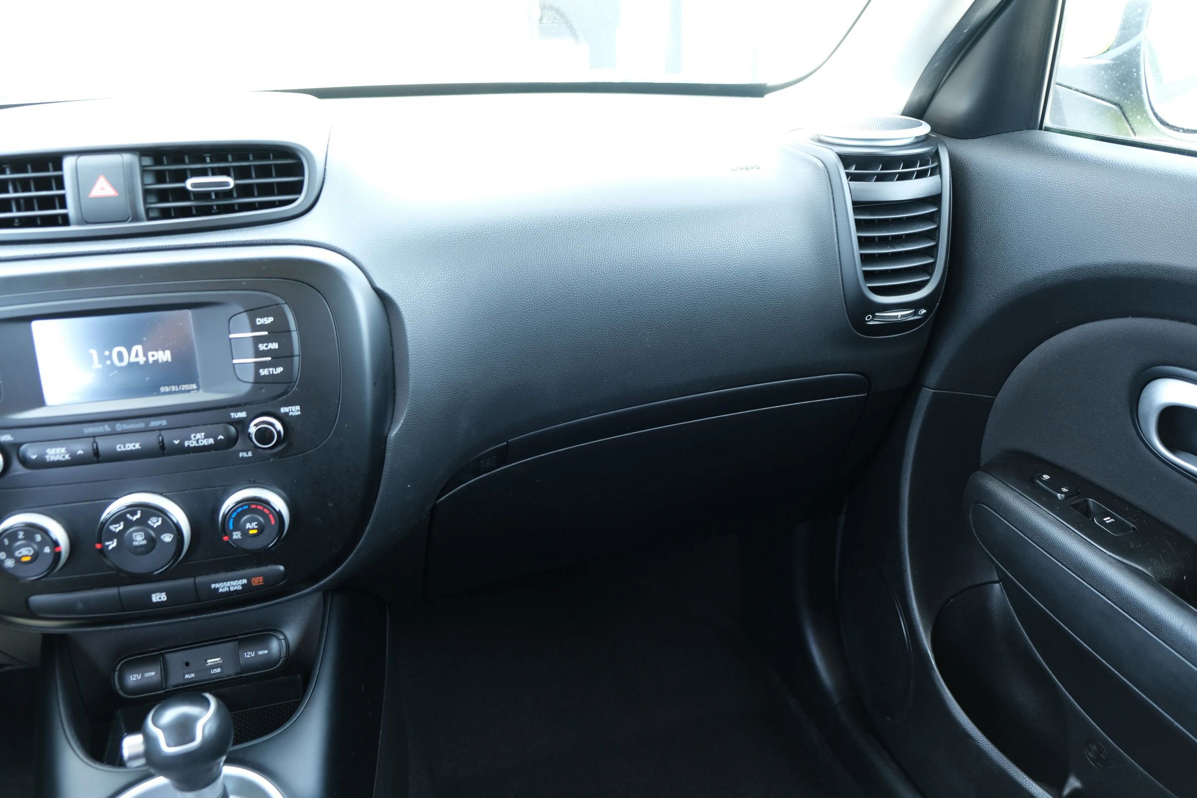 Used 2016 Kia Soul + image 24