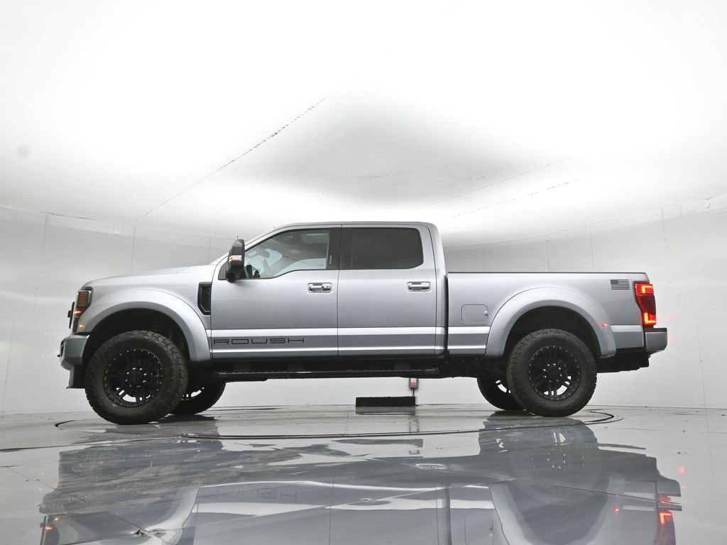 Used 2022 Ford F250 Lariat w/ Black Appearance Package AWD/4WD image 8