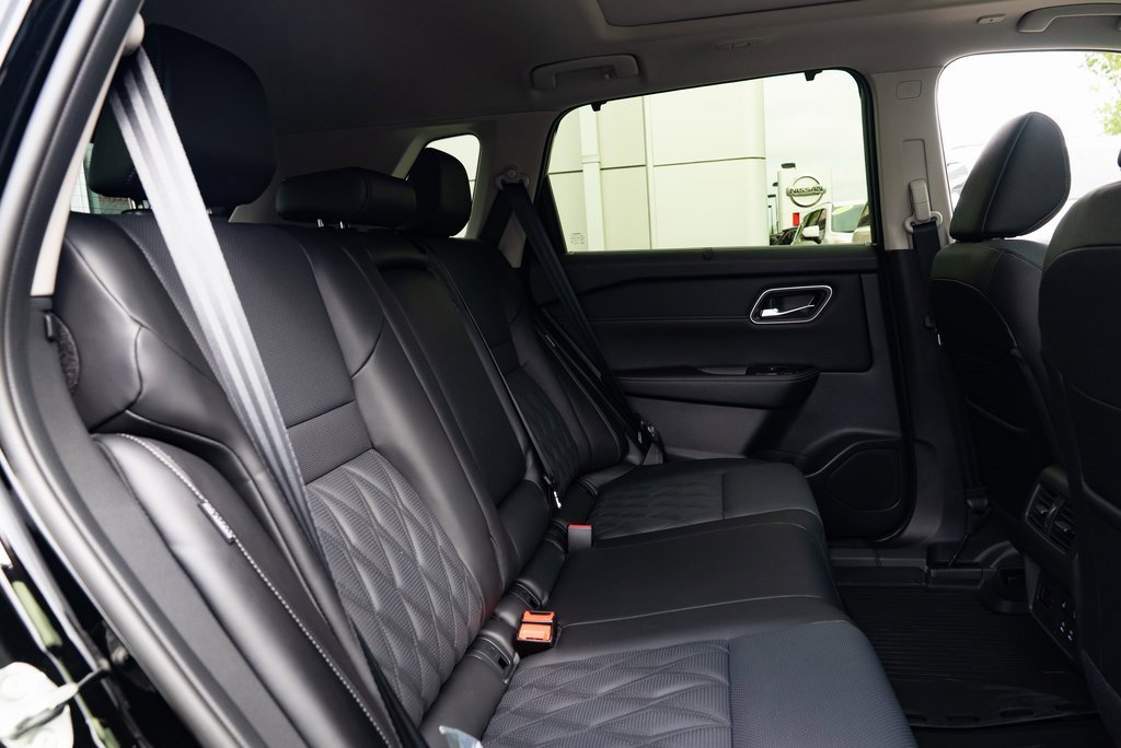 New 2026 Nissan Rogue Platinum w/ Platinum Premium Package image 24