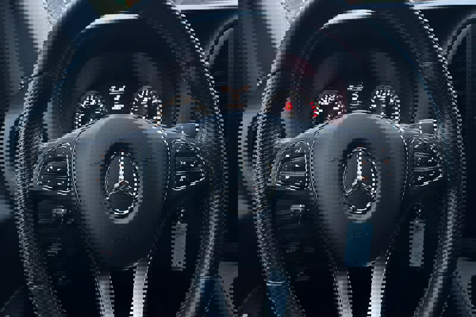 Used 2023 Mercedes-Benz Metris Passenger image 23