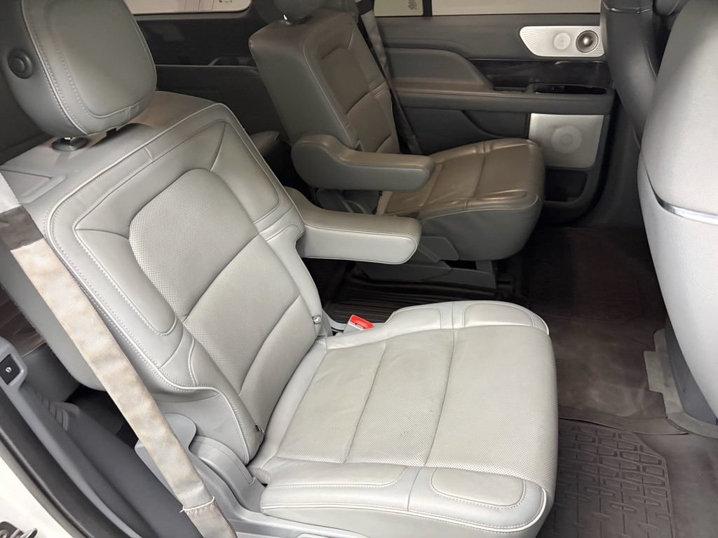 Used 2019 Lincoln Navigator Reserve AWD/4WD image 47