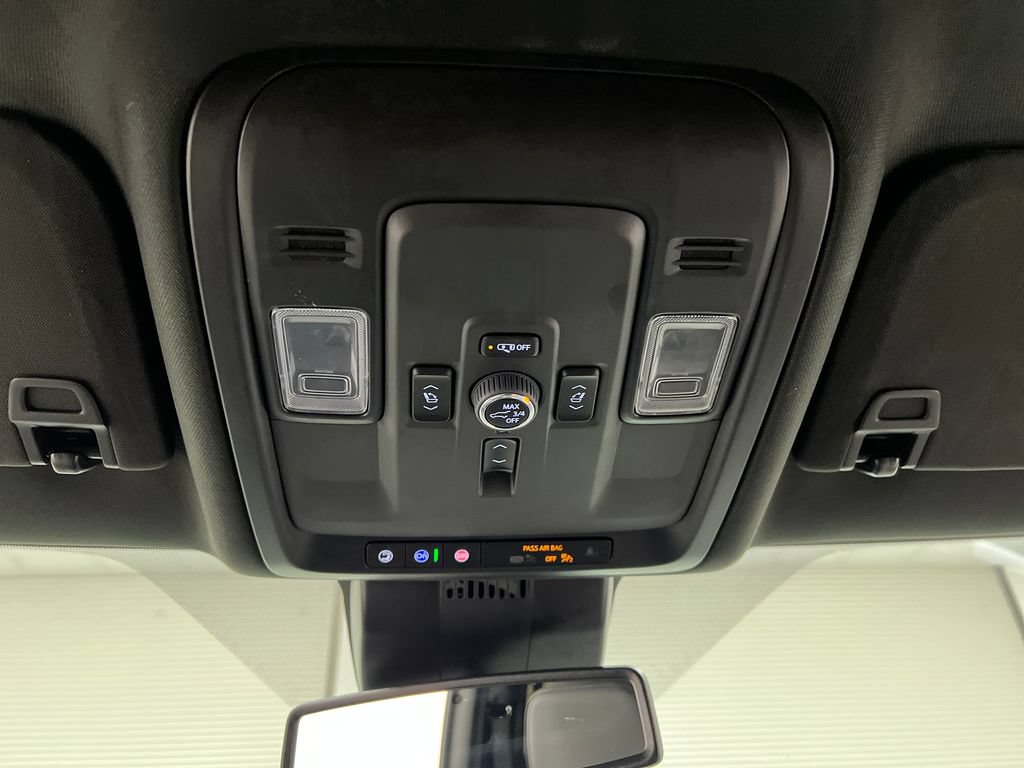 Used 2025 GMC Yukon Denali AWD/4WD image 70