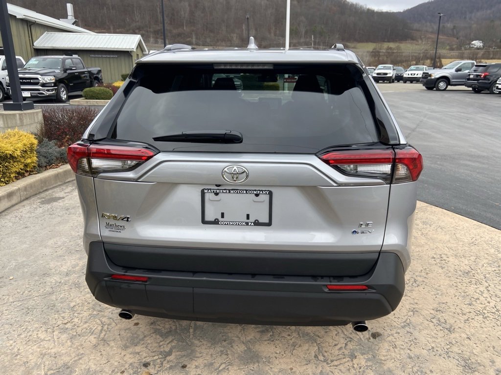 Used 2025 Toyota RAV4 LE image 6