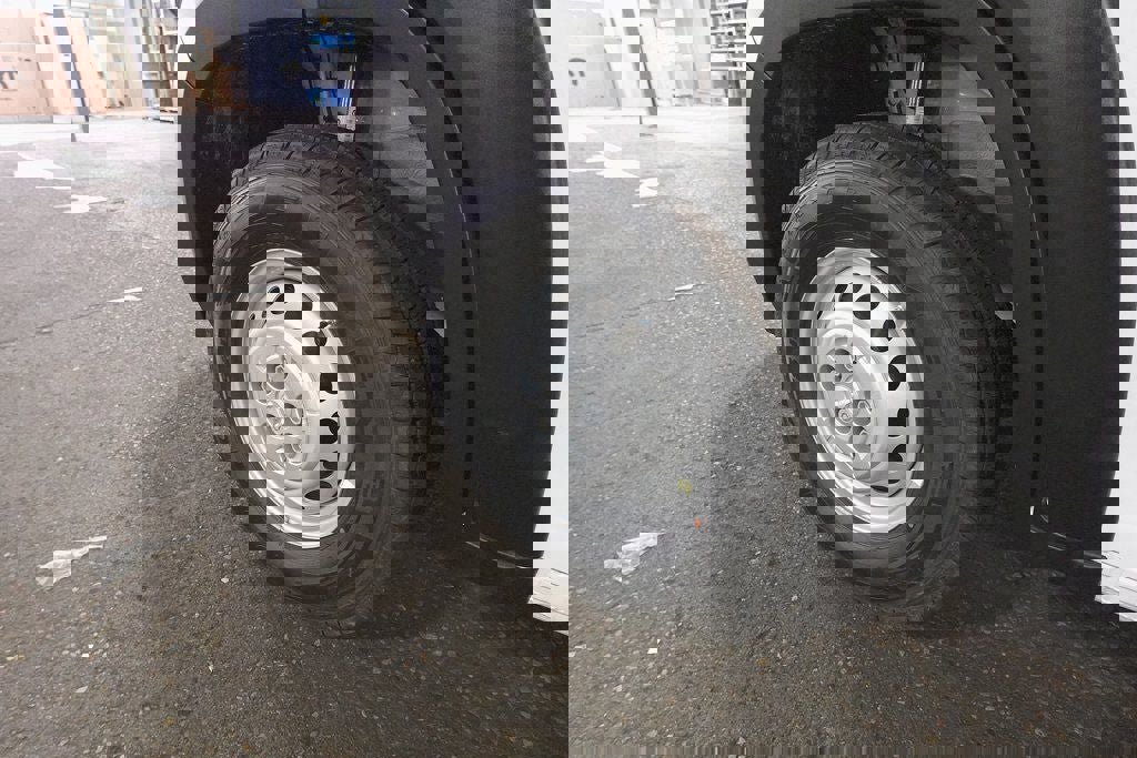 New 2026 RAM ProMaster 2500 w/ Convenience Group image 24